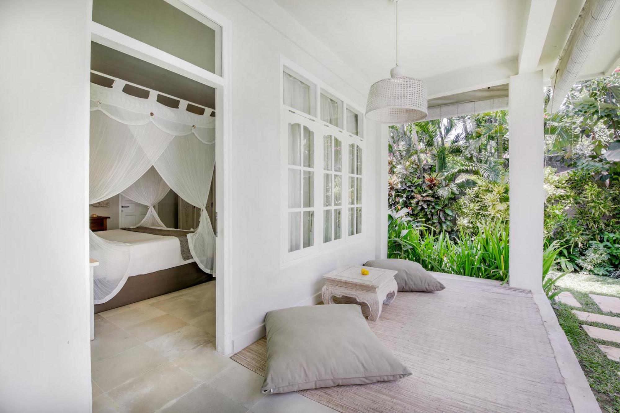 Villa Lodek Deluxe Seminyak Eksteriør bilde