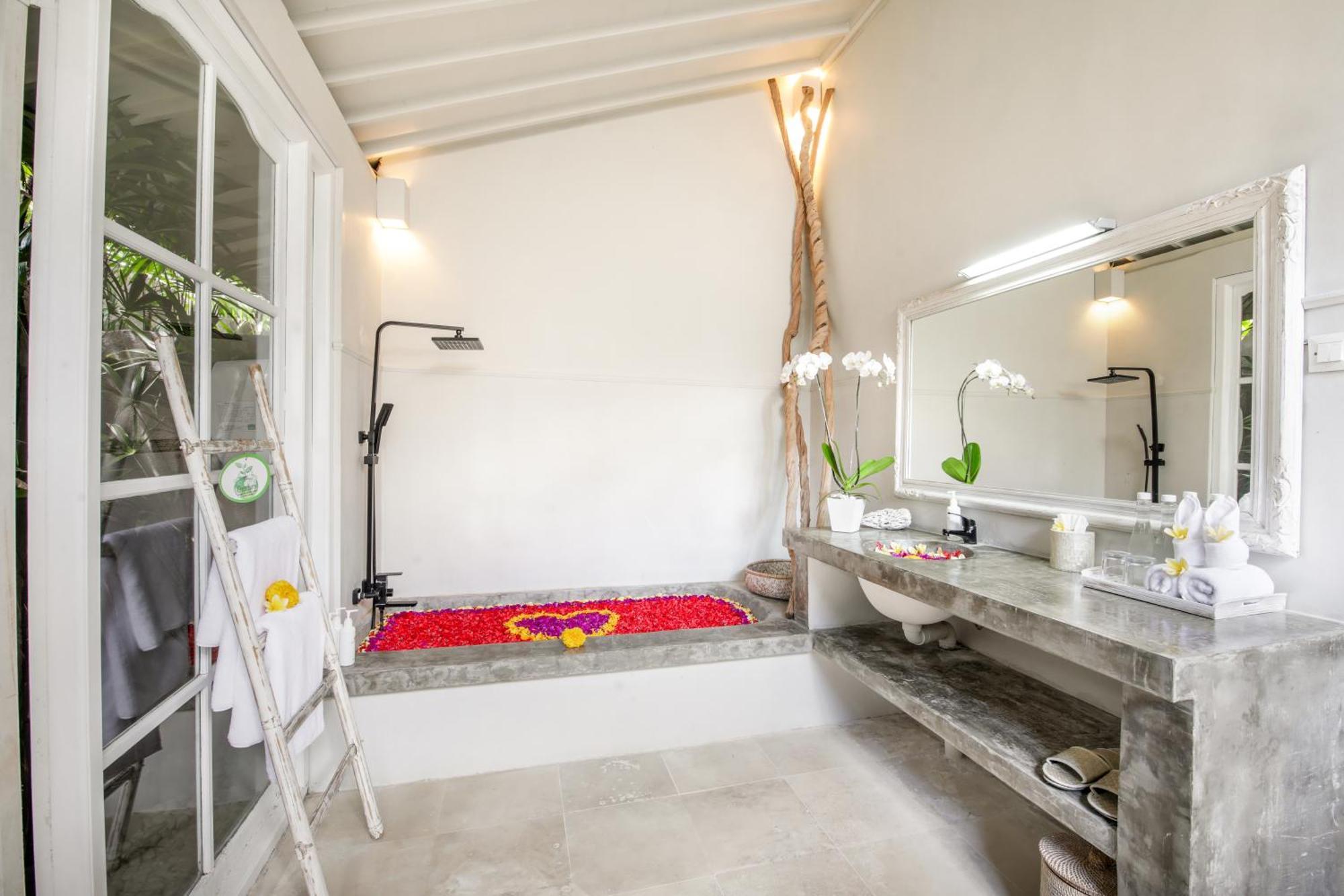 Villa Lodek Deluxe Seminyak Eksteriør bilde